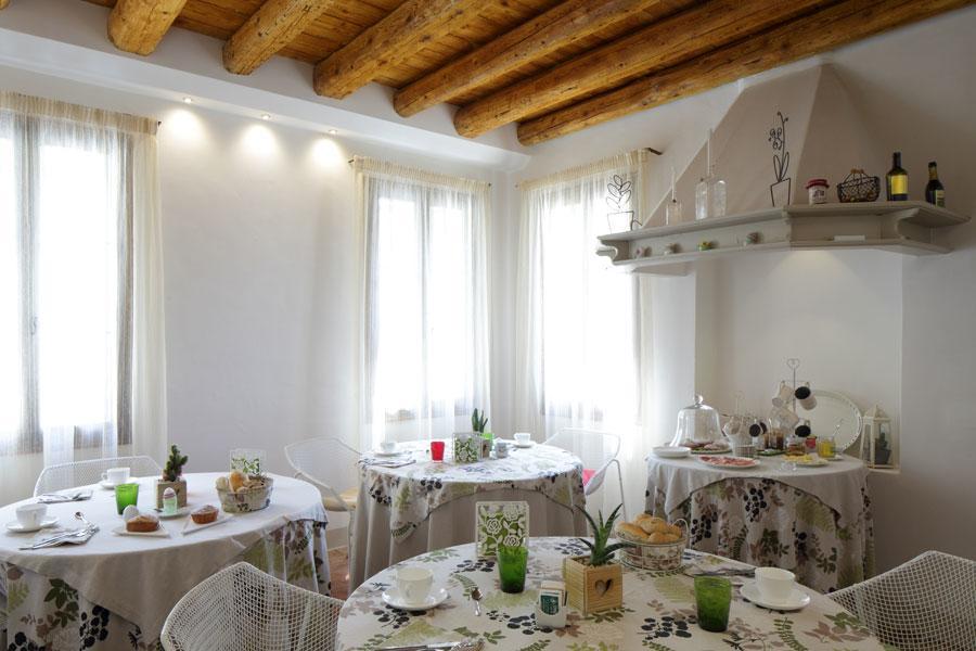 Bed and Breakfast Le Zitelle Di Ron Valdobbiadene Exterior foto